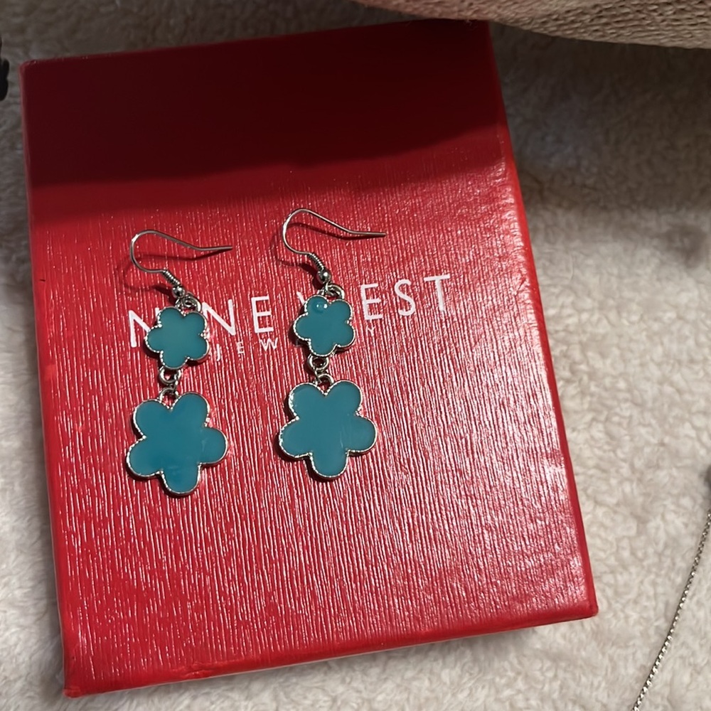 Necklaces and earrings,Aqua